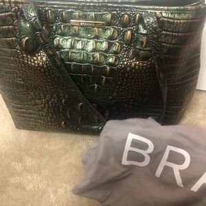 Brahmin Medium Julian samba